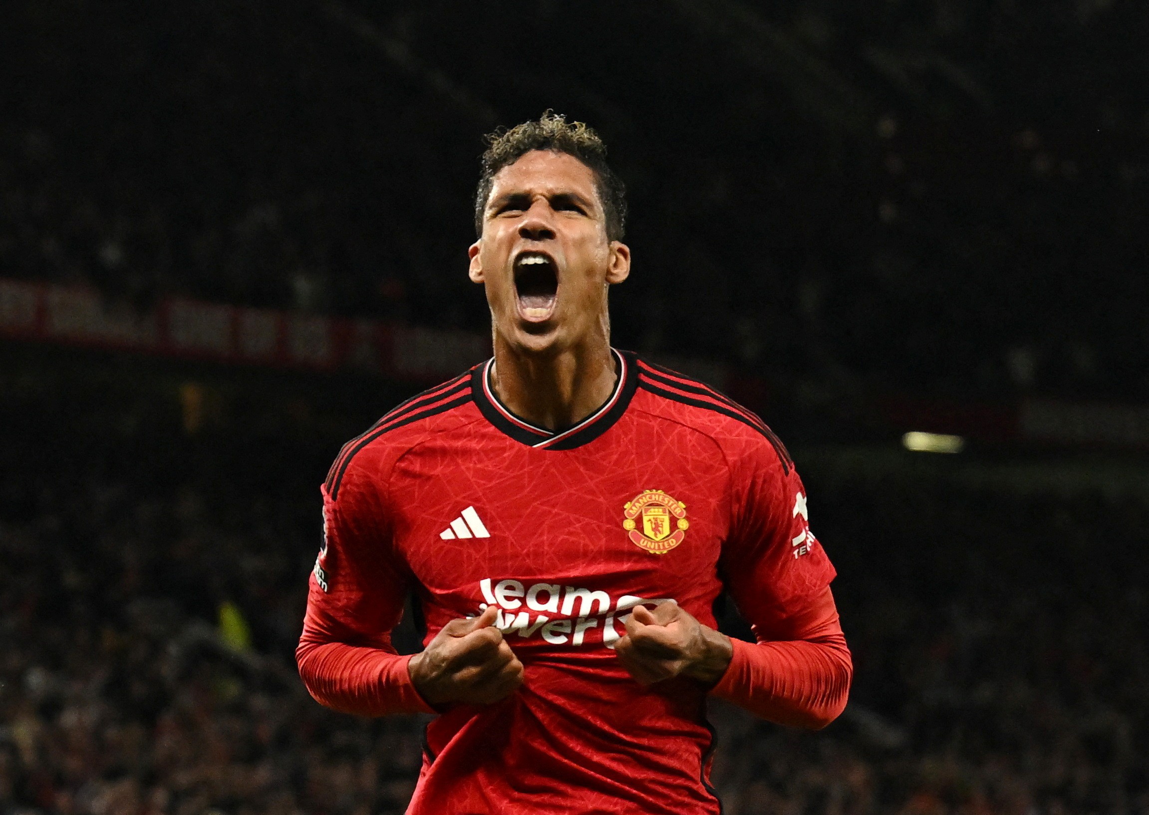 Man Utd sắp mắc sai lầm với Varane? - Bóng Đá