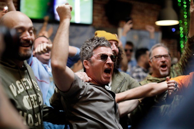 Điều điên rồ sau chức vô địch của Man City - Bóng Đá