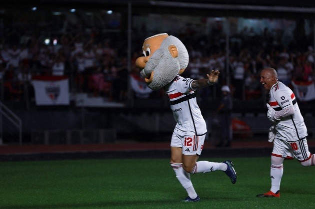  Former wonderkid and Chelsea flop does absolutely bonkers celebration after scoring for new club at 33 - Bóng Đá