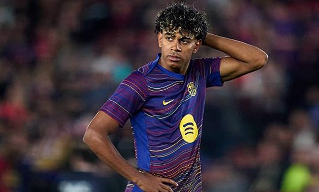 Lamine Yamal bị chỉ trích về lối sống sau chấn thương.