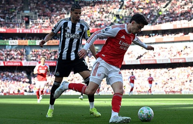 Kai Havertz – 6.7: Thể hiện kỹ thuật thượng thừa trong pha khống chế và kiến tạo cho Eze ghi bàn. Tuy nhiên, niềm vui không trọn vẹn khi anh cũng phải rời sân vì chấn thương chỉ sau hơn nửa giờ thi đấu