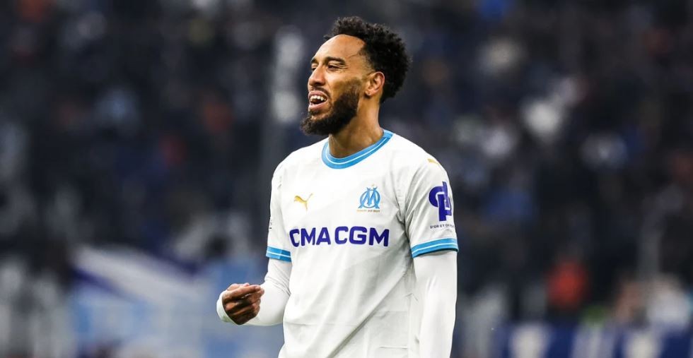 Pierre-Emerick Aubameyang cho thấy mình 'gừng càng già càng cay'.