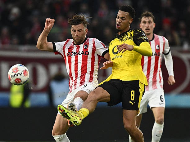 Dortmund cần phải sớm tìm lại phong độ. 