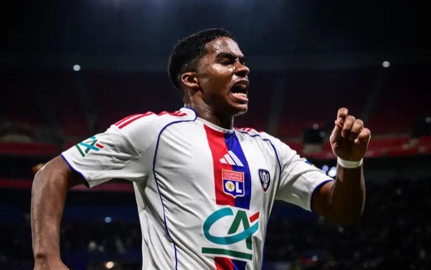 Đang có những tin đồn cho rằng Arsenal nhắm đến Endrick.