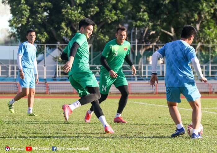 ĐT Việt Nam rèn quân chuẩn bị nghênh chiến Indonesia - Bóng Đá