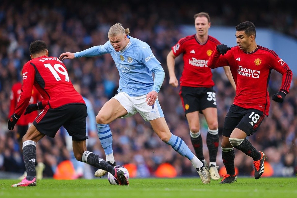 Man City quá đáng sợ, Man Utd chỉ biết ước - Bóng Đá