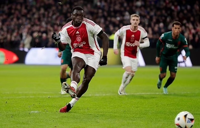  Man United target Brian Brobbey confirms he will stay in Amsterdam - Bóng Đá