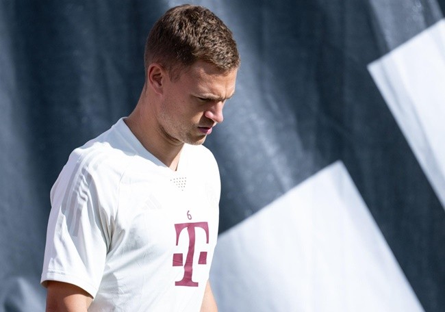 Ảnh Mount và Varane trở lại - Bóng Đá