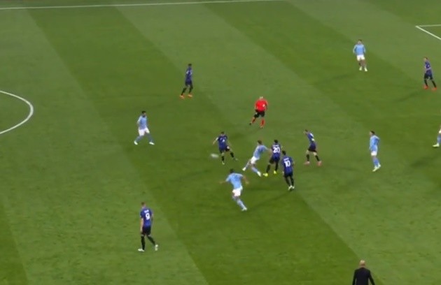 Phát kiến kinh điển của Pep gây choáng cho cả châu Âu - Bóng Đá