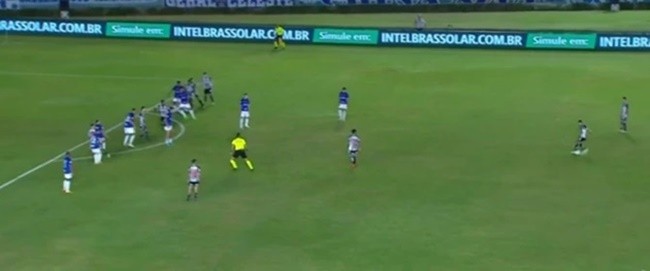 Sau 2 tháng, Hulk tiếp tục tạo nên điều điên rồ - Bóng Đá