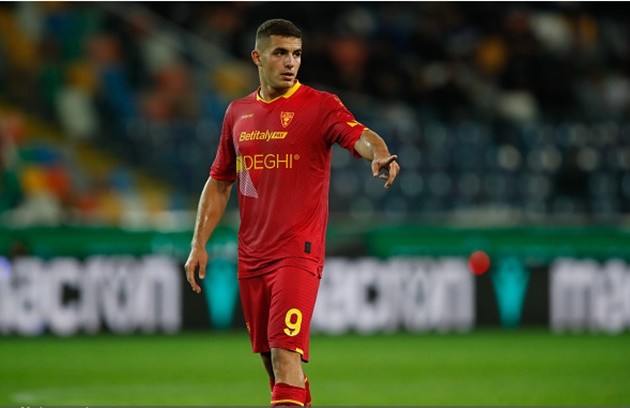 Manchester United interested in Nikola Krstovic - Bóng Đá