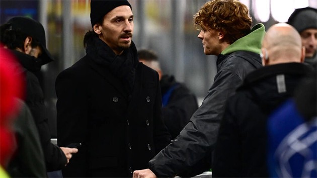 CHÍNH THỨC! Zlatan Ibrahimovic trở lại AC Milan trong vai trò mới - Bóng Đá