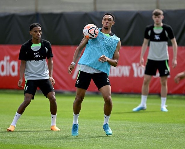 5 vấn đề Liverpool Jurgen Klopp phải giải quyết trước mùa giải - Bóng Đá