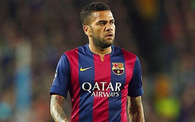 Barca đáp trả thành ý của Alves - Bóng Đá