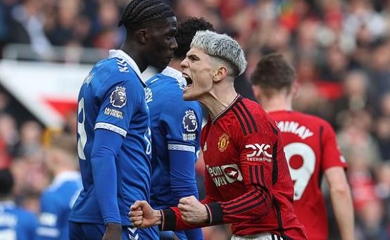 TRỰC TIẾP Man United 2-0 Everton (H1): Lại là penalty - Bóng Đá