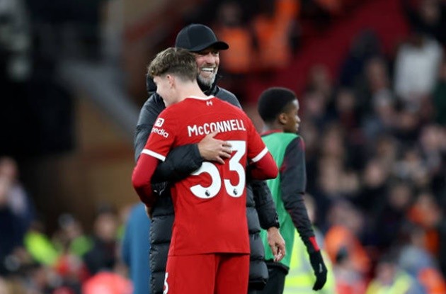  Jayden Danns (18), Bobby Clark (19) and James McConnell (19) have all featured for Liverpool in this final  - Bóng Đá