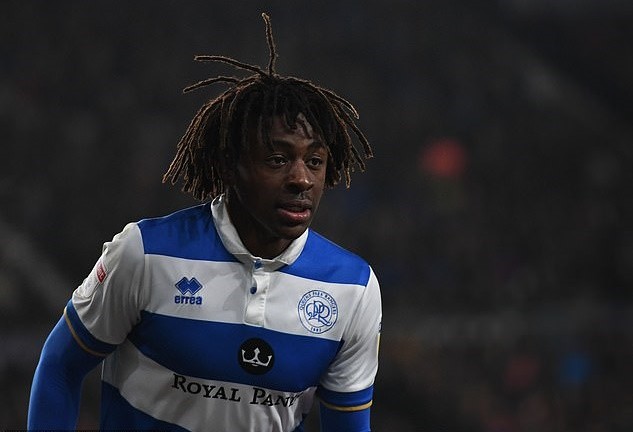 Chelsea interested in Eze - Bóng Đá