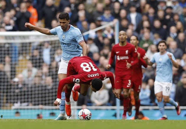 Rodri vướng vào 4 sự việc gây tranh cãi trong 1 tuần - Bóng Đá