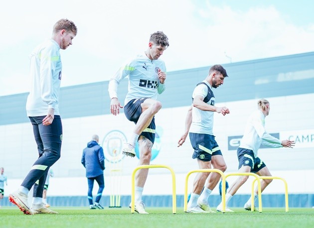 Man City tập - Bóng Đá