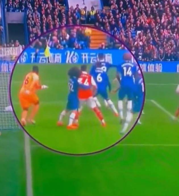 Pep Guardiola reveals what he said to Kostas Tsimikas and Arthur Melo after goal against Liverpool - Bóng Đá