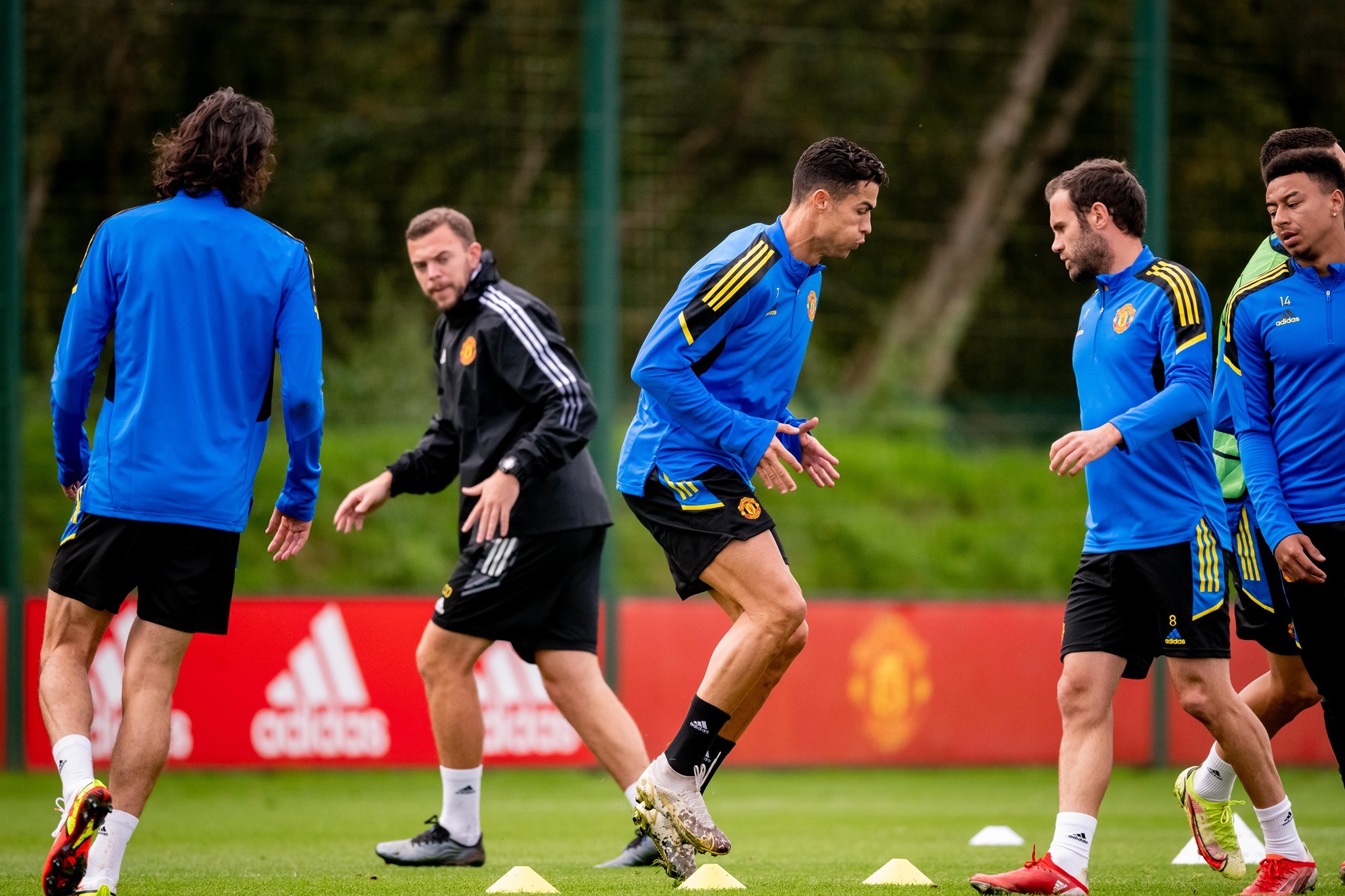 Ảnh tập Man Utd - Bóng Đá