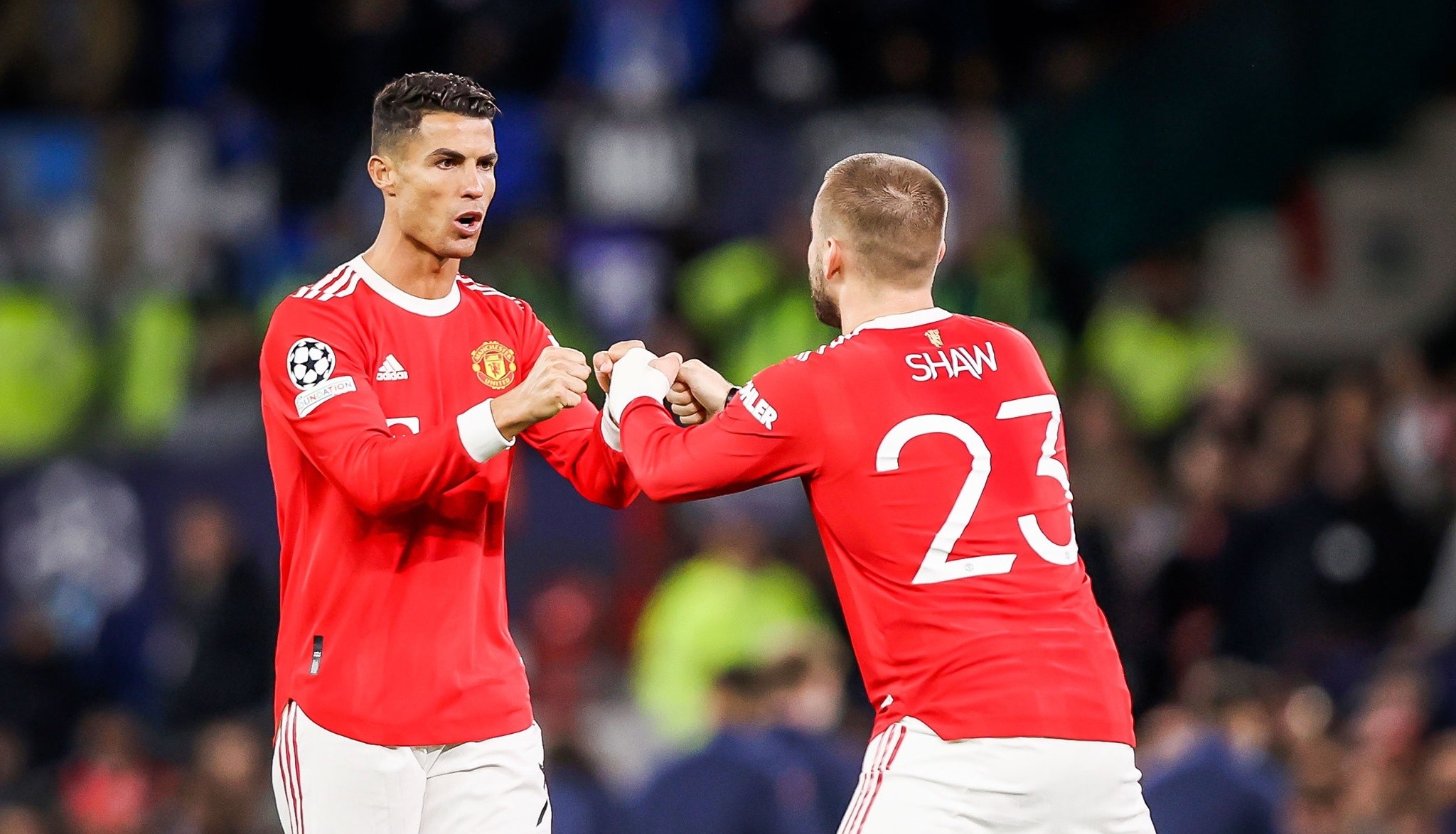 Ronaldo bực tức hét lớn trước khi ghi bàn đẳng cấp cho M.U - Bóng Đá