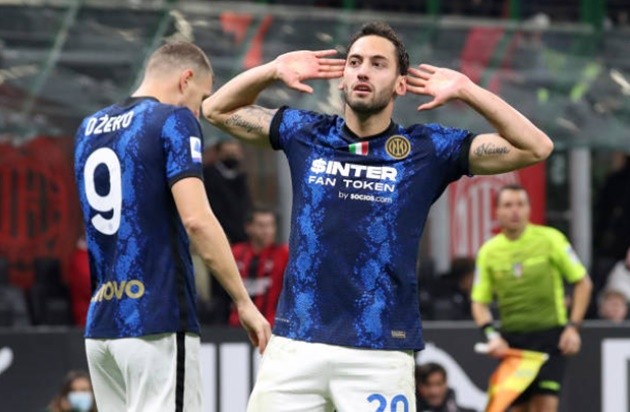 CALHANOGLU GETS SAME TREATMENT AS DONNARUMMA, BUT HITS BACK AT MILAN FANS - Bóng Đá