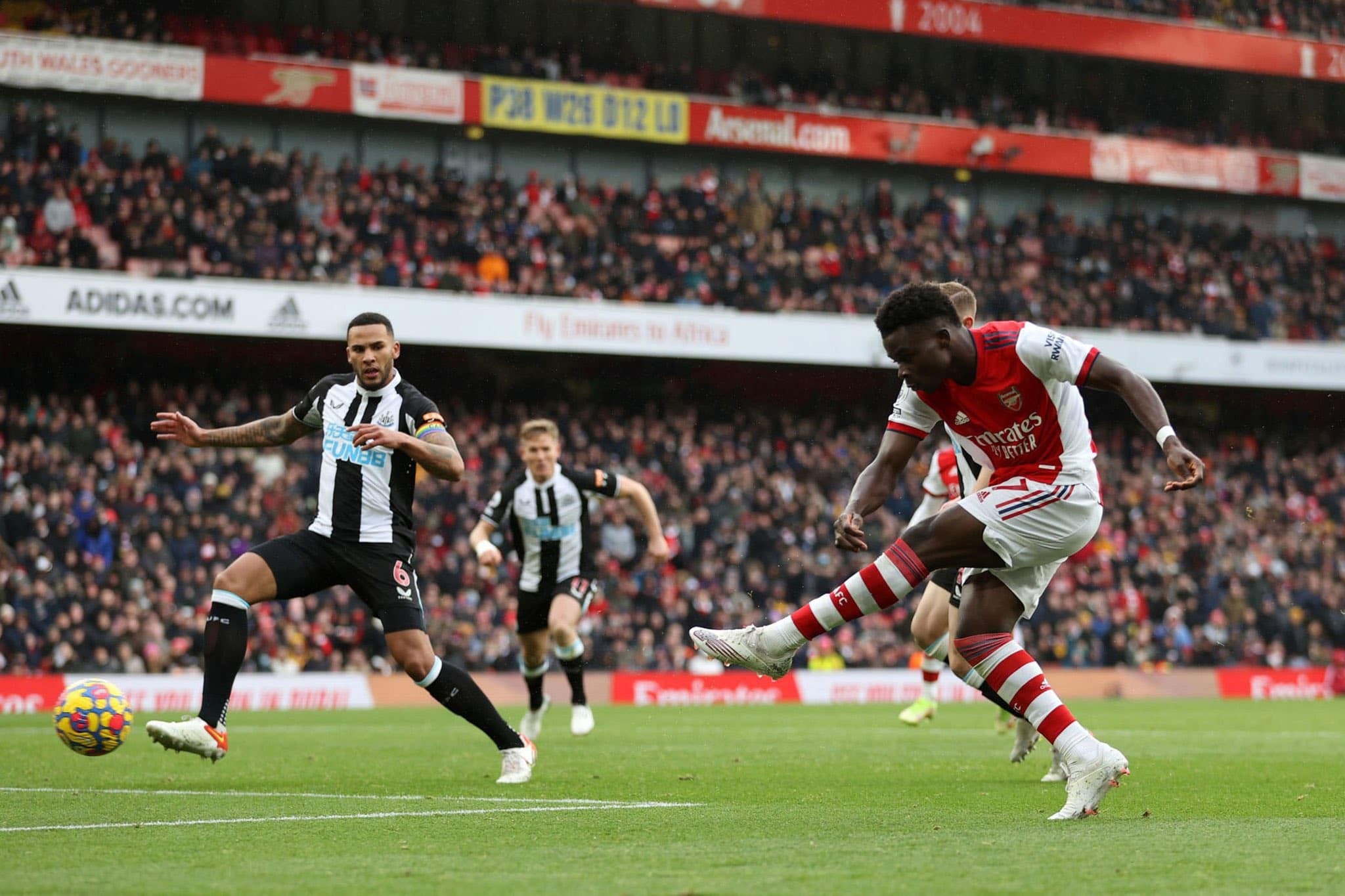 Bukayo Saka injured - Bóng Đá