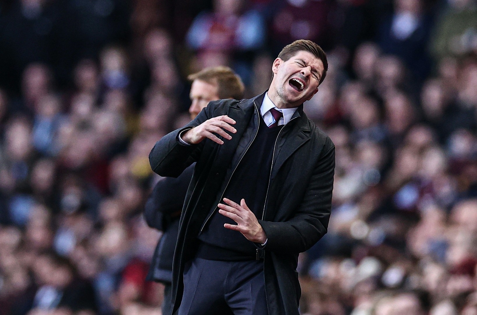 Steven Gerrard ăn mừng cảm xúc ngày ra mắt Premier League - Bóng Đá