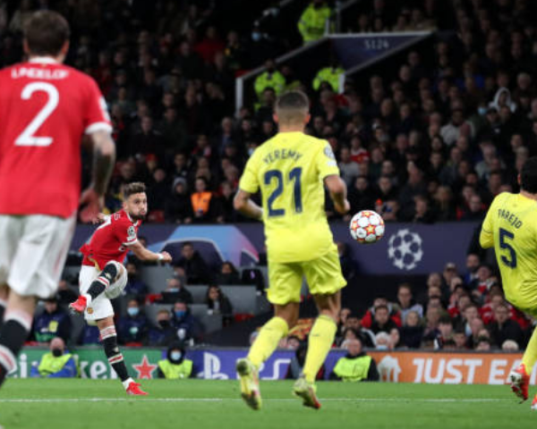 Telles nã volley đẹp mắt trong ngày Man Utd lội ngược dòng trước Villarreal - Bóng Đá