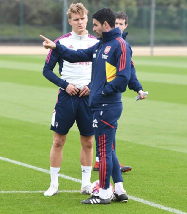 Arsenal tập luyện - Bóng Đá