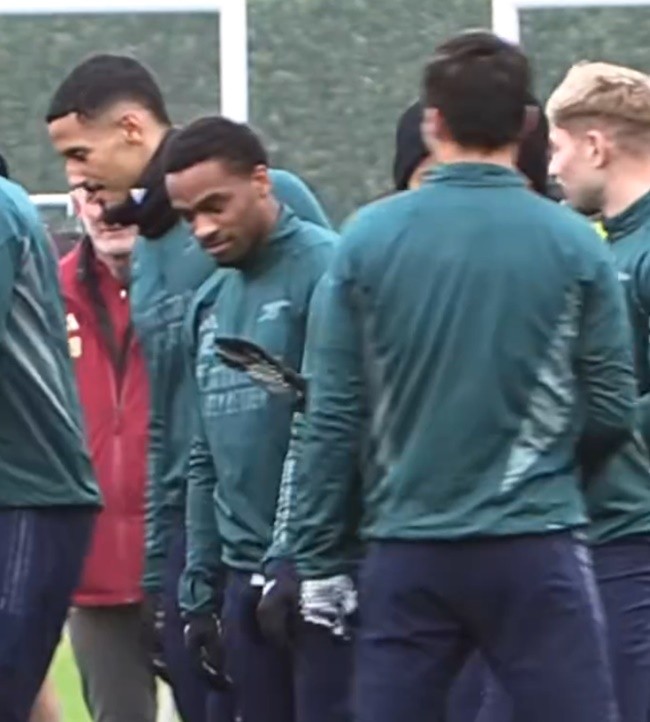 Arsenal tập - Bóng Đá