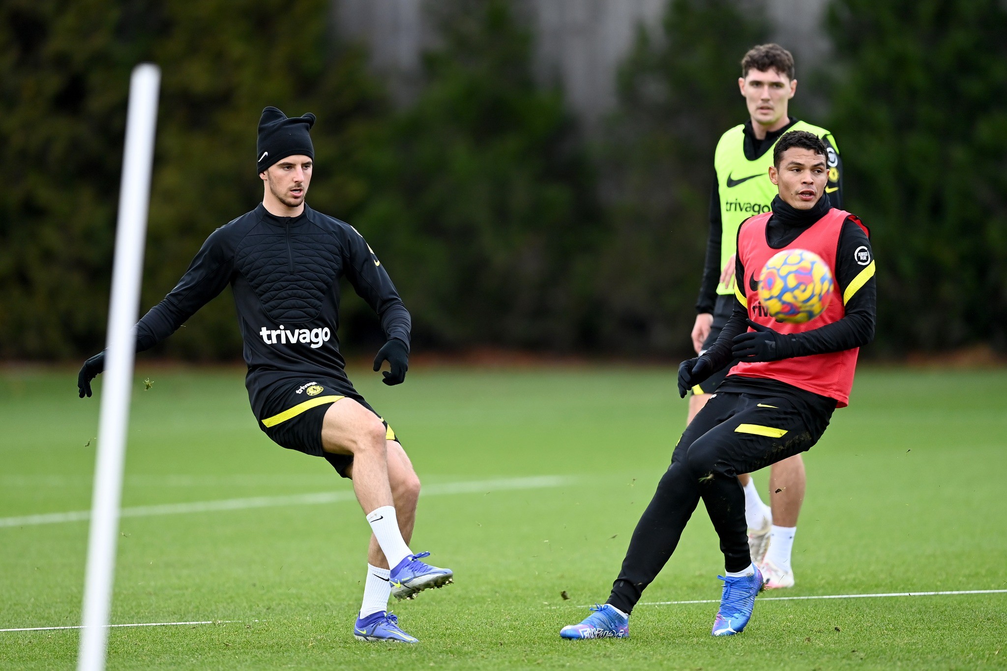 2 viện binh xuất hiện, sân tập Chelsea rộn ràng trước trận gặp Everton - Bóng Đá