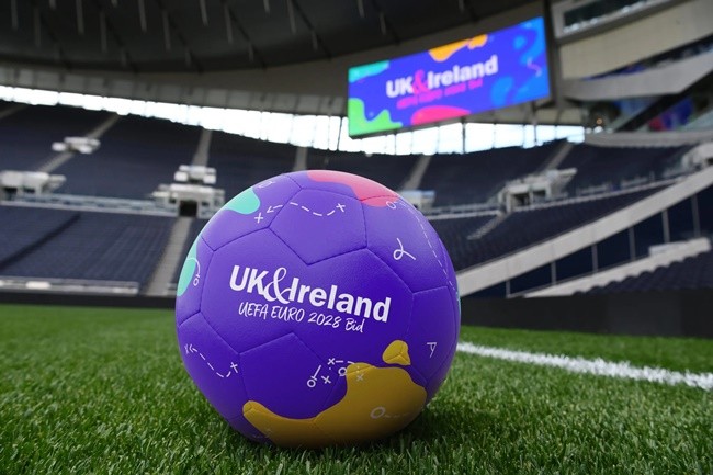 Inside the abandoned stadium in disrepair and covered in weeds which is amazingly set to host Euro 2028 games - Bóng Đá