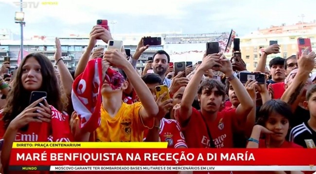 ANGEL DI MARIA received an incredible welcome after re-signing for Benfica  - Bóng Đá