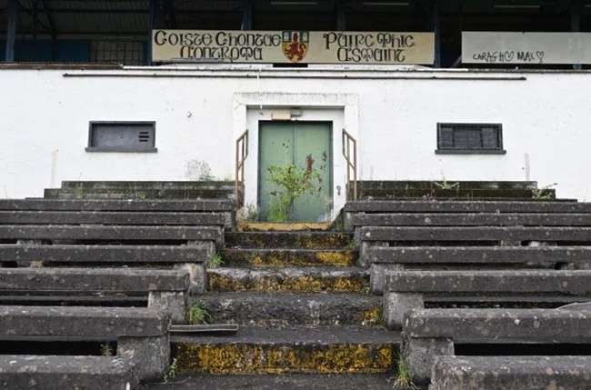 Inside the abandoned stadium in disrepair and covered in weeds which is amazingly set to host Euro 2028 games - Bóng Đá