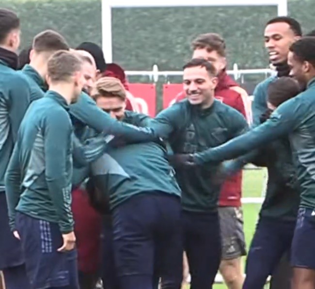 Arsenal tập - Bóng Đá