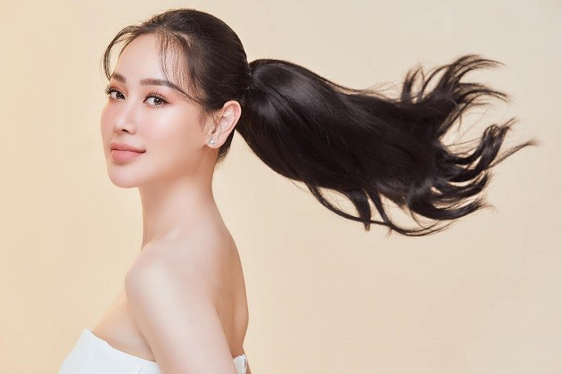 Helen Thanh Thảo - Bóng Đá