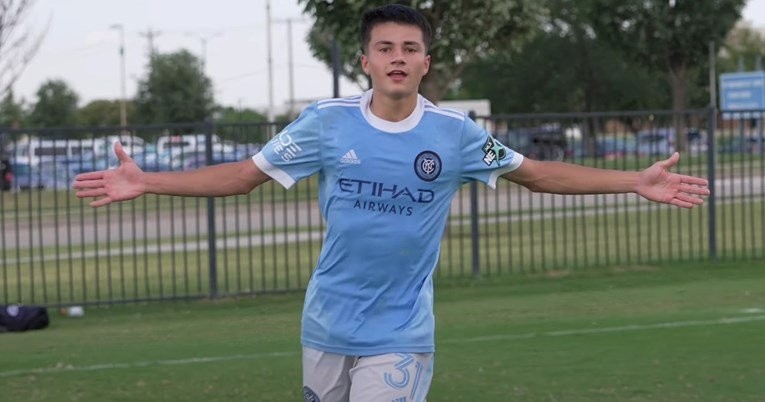 Manchester United in talks with RB Leipzig for Dino Klapija transfer - Bóng Đá