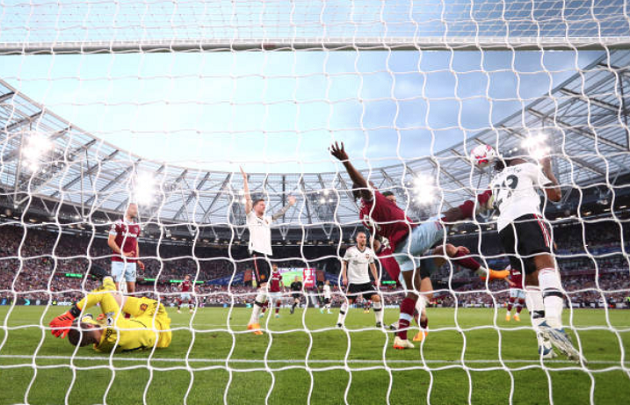 De Gea mắc sai lầm, Man Utd  - Bóng Đá