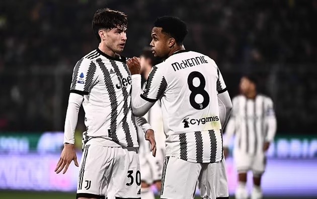 Arsenal and Manchester United target Declan Rice responds to speculation over his future - Bóng Đá