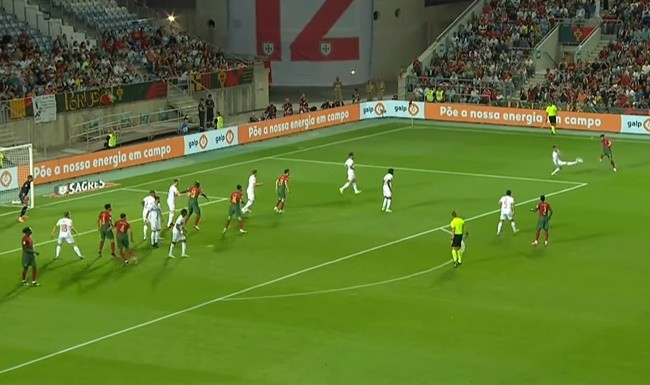 Thay Ronaldo, Bruno 'gánh team' Bồ Đào Nha - Bóng Đá