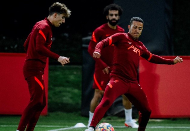 Tân binh 22 tuổi bảnh bao ra mắt Pháo thủ - Bóng Đá