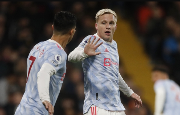 Vợ Bernardo Silva xuất hiện quyến rũ trên thảm đỏ - Bóng Đá