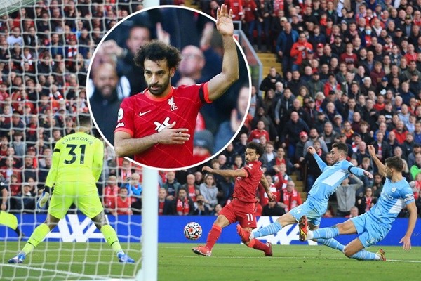 Người đẹp - Bóng Đá