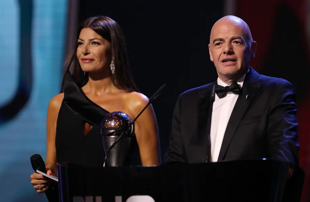 Buffon sắp lên xe hoa lần thứ 2, cô dâu là MC 