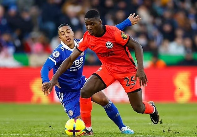 Gary Neville can't believe Chelsea DON'T have a buy clause in Joao Felix's loan - Bóng Đá