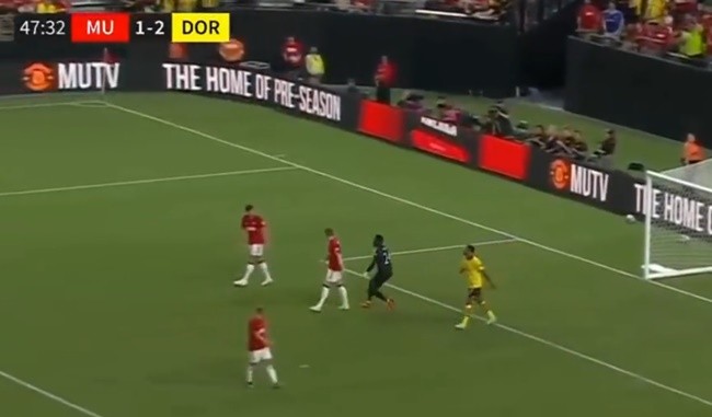 Toàn cảnh Maguire khiến Onana tức giận - Bóng Đá