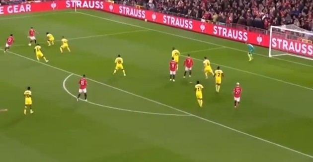 Toàn cảnh pha bóng khiến Allister sốc nặng - Bóng Đá