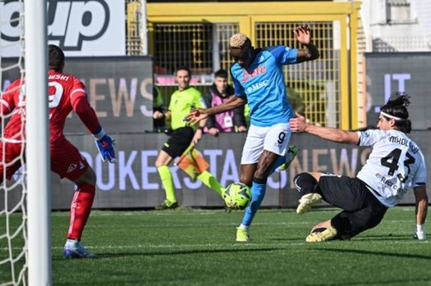 Unai Emery đang tạo nên một họng pháo rực cháy số 1 ở Premier League - Bóng Đá